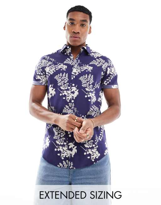 ASOS DESIGN - Camicia slim elasticizzata blu navy con stampa a fiori