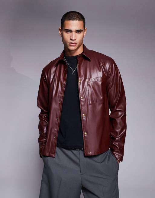 ASOS DESIGN - Camicia squadrata oversize in pelle sintetica bordeaux in coordinato 