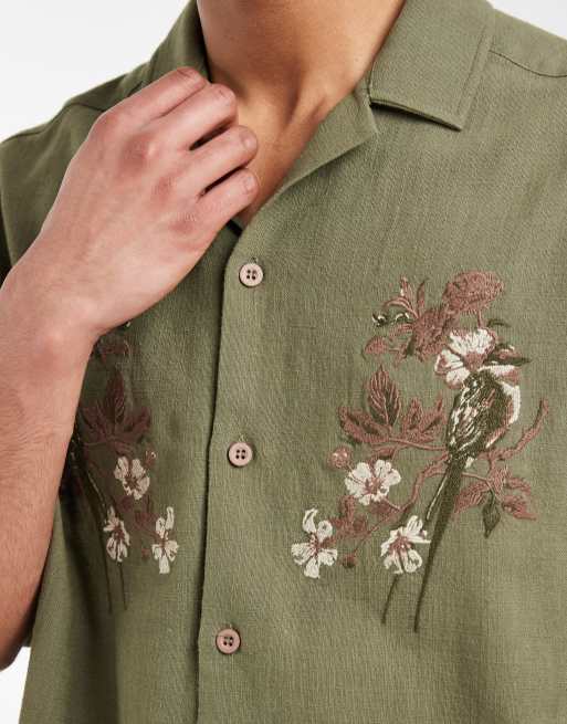 ASOS DESIGN - Camicia squadrata oversize kaki con fiori ricamati sul petto, 3 di 5