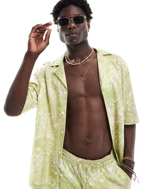 ASOS DESIGN - Camicia squadrata vestibilità comoda con rever profondo verde con stampa cachemire in coordinato 