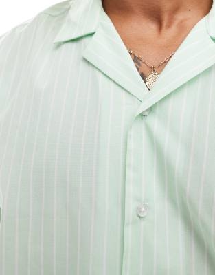 ASOS DESIGN - Camicia squadrata vestibilità comoda verde a righe