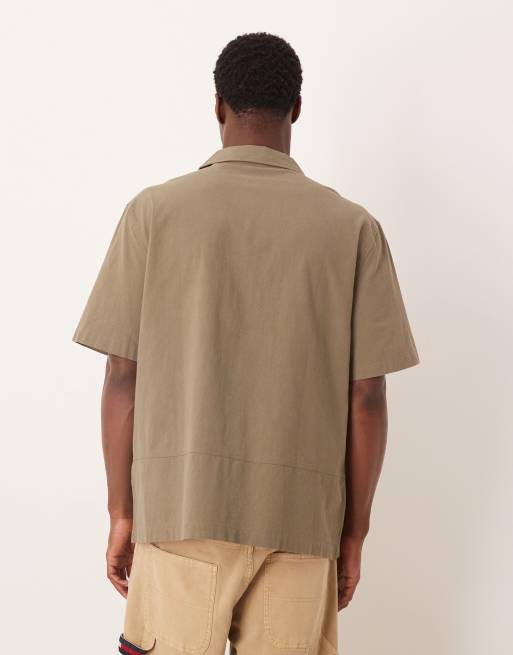 ASOS DESIGN - Camicia vestibilità comoda in cotone color kaki con rever e tasca sul petto, 5 di 5