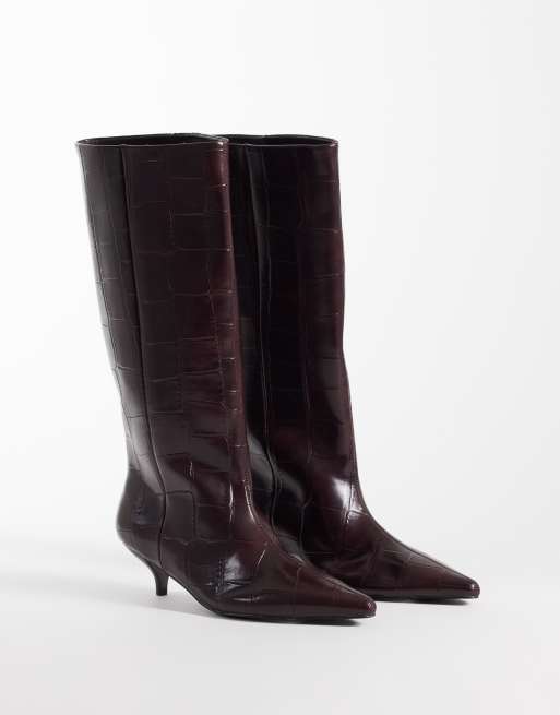 ASOS DESIGN Camille kitten heel pull on knee boots in burgundy croc, 2 of 4