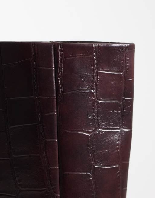 ASOS DESIGN Camille kitten heel pull on knee boots in burgundy croc, 3 of 4