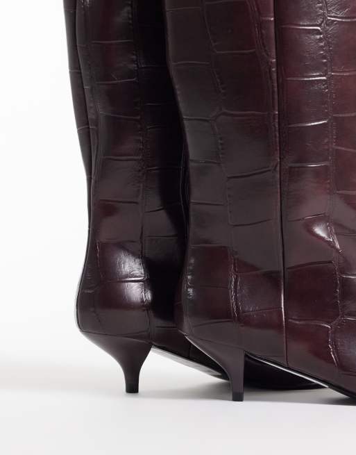 ASOS DESIGN Camille kitten heel pull on knee boots in burgundy croc, 4 of 4
