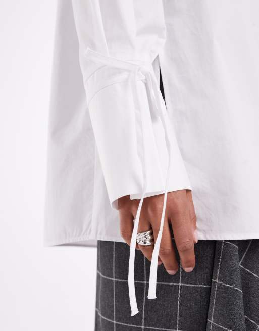 ASOS DESIGN - camisa extragrande con detalle en los puños en blanco, 3 de 4