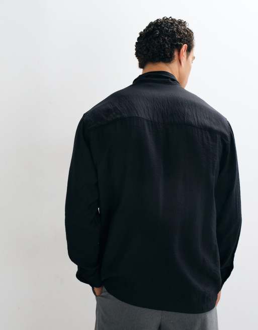 ASOS DESIGN camisa fluida holgada negra con detalle de lazo al cuello, 4 de 5