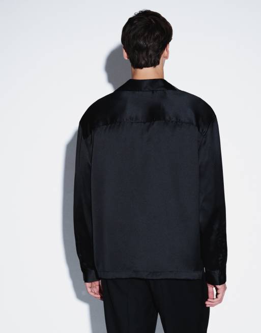 ASOS DESIGN camisa satinada extragrande negra, 4 de 5