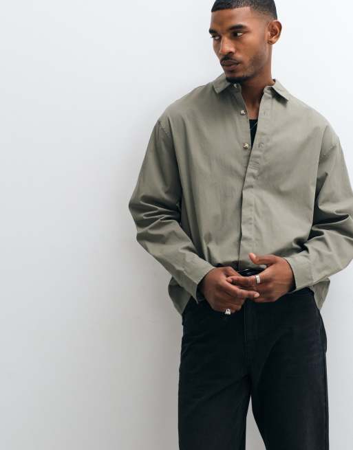 ASOS DESIGN - camisa técnica extragrande en caqui, 4 de 5