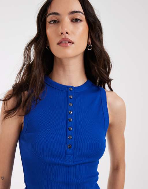 ASOS DESIGN - Camiseta azul luminoso sin mangas con detalle de botones, 3 de 4
