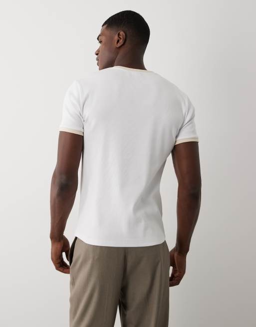 ASOS DESIGN - Camiseta blanca de corte slim con ribetes en contraste de canalé, 4 de 5
