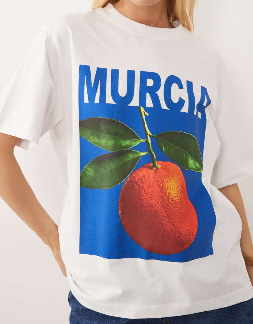 ASOS DESIGN - Camiseta blanca extragrande de manga corta con estampado gráfico de Murcia, 2 de 4