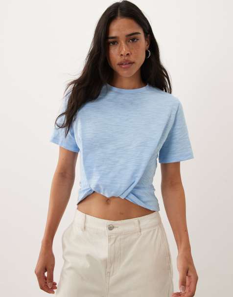 ASOS DESIGN - Camiseta con detalle de lazo y tejido texturizado en azul claro - view 1