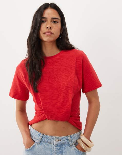 ASOS DESIGN - camiseta con detalle de lazo y tejido texturizado en rojo - view 1