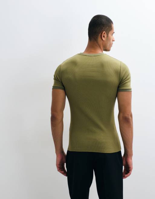 ASOS DESIGN - camiseta de corte ajustado con detalle ringer en canalé verde, 5 de 5
