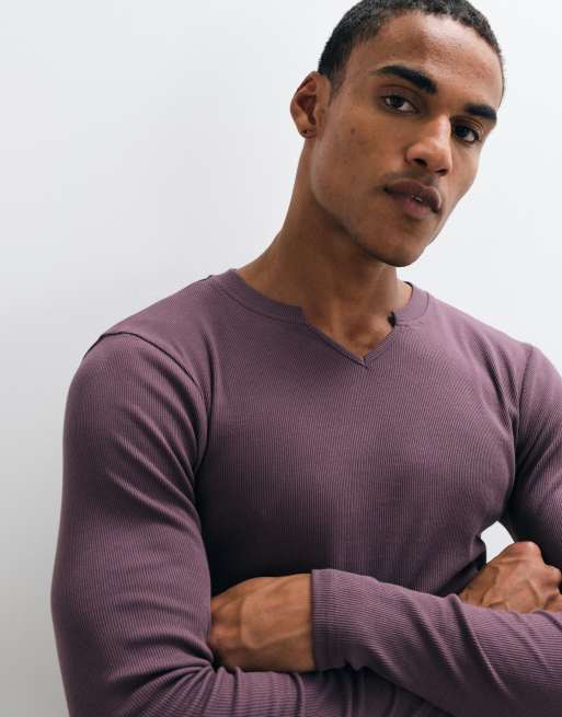 ASOS DESIGN camiseta de manga larga de corte ajustado con cuello de pico en acanalado morado, 3 de 9