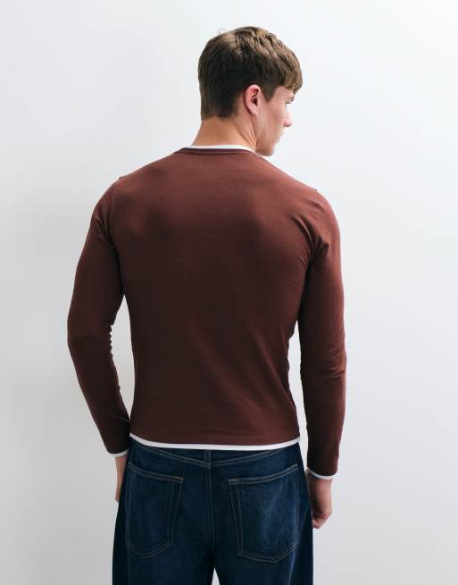 ASOS DESIGN camiseta de manga larga de doble capa de corte ajustado en marrón, 5 de 5
