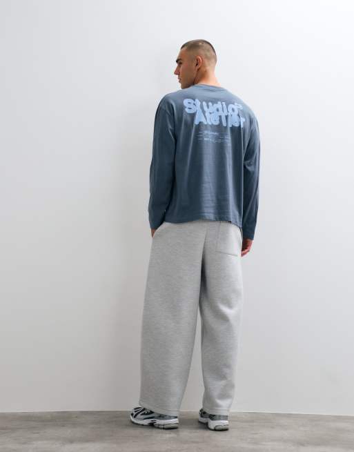 ASOS DESIGN camiseta de manga larga extragrande con gráfico de texto en azul oscuro, 4 de 5