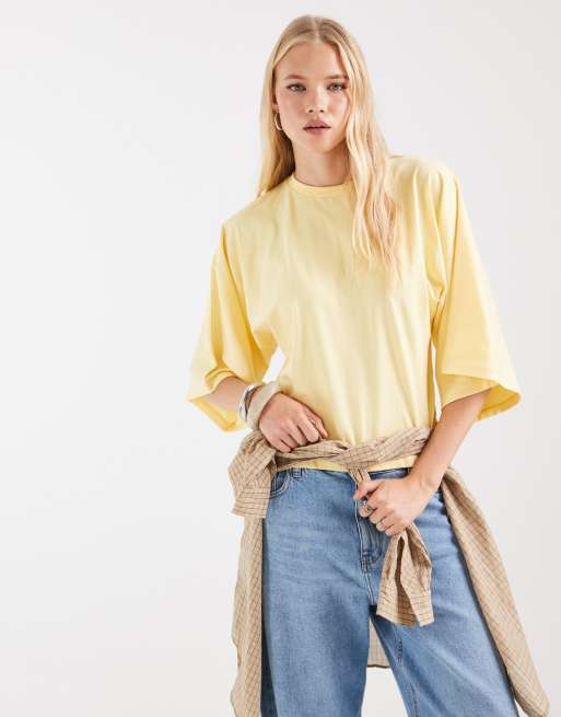 ASOS DESIGN - camiseta entallada con manga murciélago en color buttermilk, 1 de 4