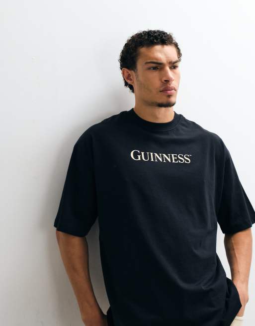 ASOS DESIGN camiseta extragrande con estampado de Guinness en negro, 3 de 5