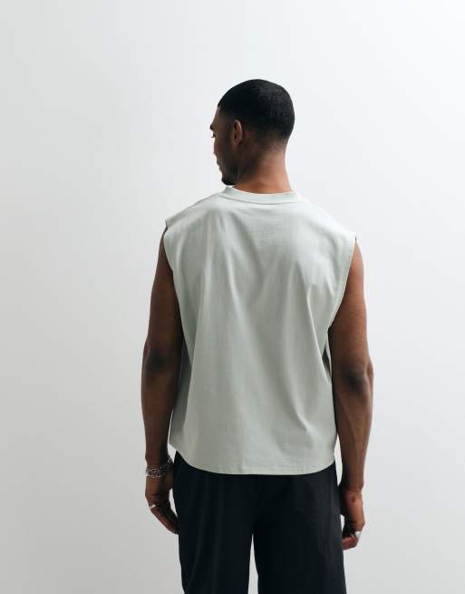 ASOS DESIGN - Camiseta gris sin mangas de corte cuadrado extragrande con cuello de pico, 5 de 5