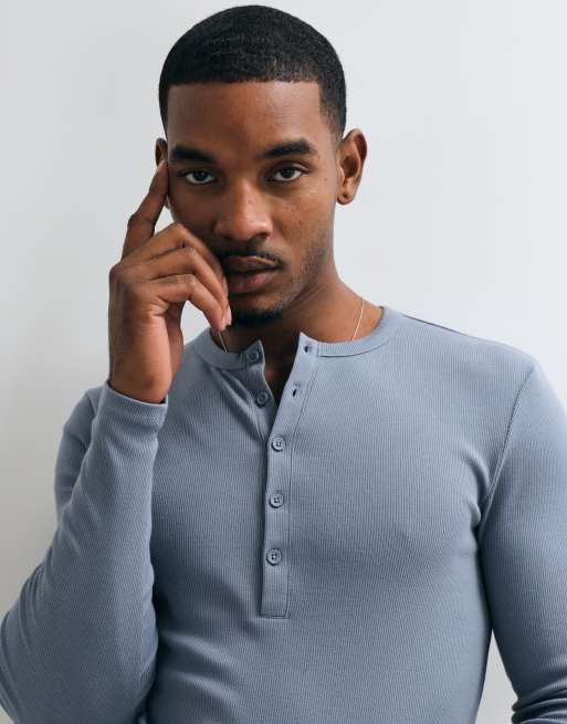 ASOS DESIGN camiseta henley de manga larga, ajustada, en canalé azul, 4 de 9