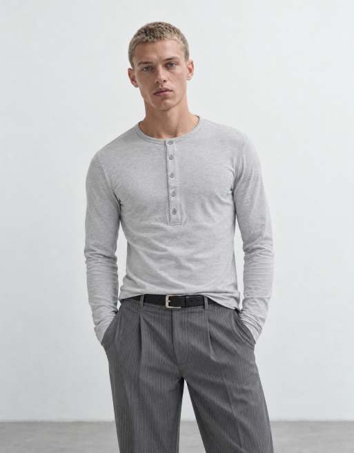 ASOS DESIGN camiseta henley de manga larga de ajuste musculado en gris jaspeado, 6 de 10