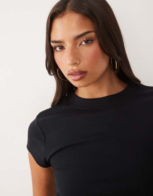 ASOS DESIGN - Camiseta larga negra con cuello redondo y diseño encogido de canalé, 4 de 4