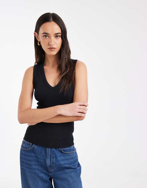 ASOS DESIGN - Camiseta larga negra sin mangas con cuello de pico de canalé, 4 de 4