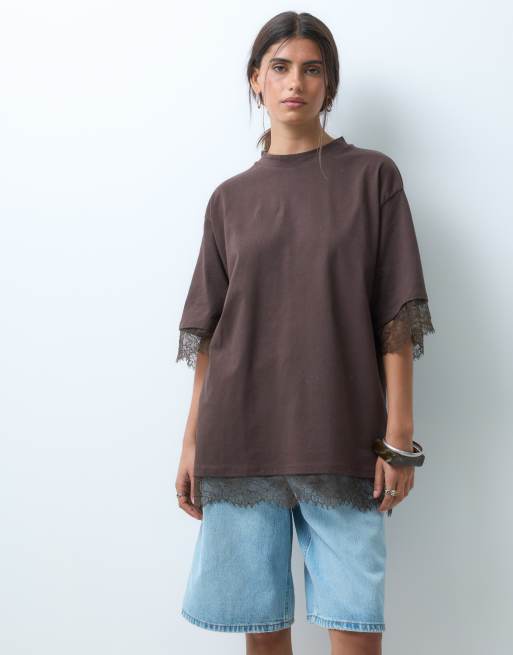 ASOS DESIGN - Camiseta marrón extragrande de manga corta con detalle de encaje, 4 de 4