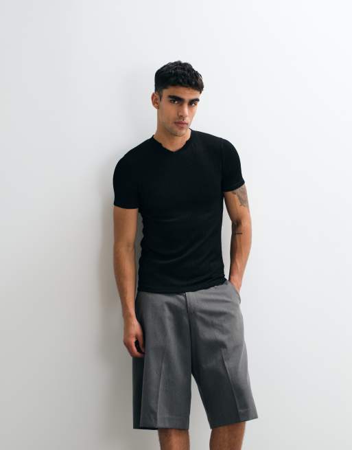 ASOS DESIGN - Camiseta negra ajustada con muesca en el cuello de canalé texturizado, 2 de 5
