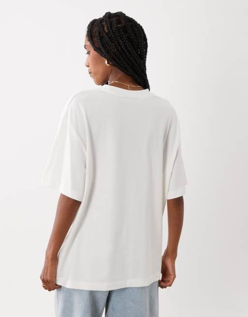 ASOS DESIGN - camiseta oversize con gráfico de Hawaii en crema, 4 de 4