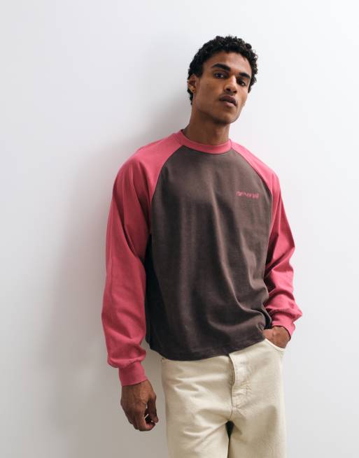 ASOS DESIGN - camiseta raglán de manga larga extragrande y corte boxy con estampado de texto en marrón, 4 de 5