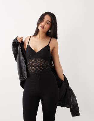 ASOS DESIGN - Camisole aus Spitze in Schwarz