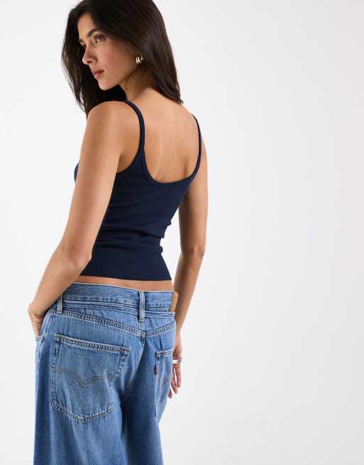 ASOS DESIGN – Camisole in Marineblau mit U-Ausschnitt und elastischen Trägern, 4 von 4