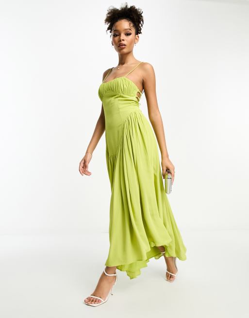 ASOS Design – Camisole-Maxikleid in Limettengrün mit geraffter Brustpartie, tiefem Rückenausschnitt und nach hinten abfallendem Saum