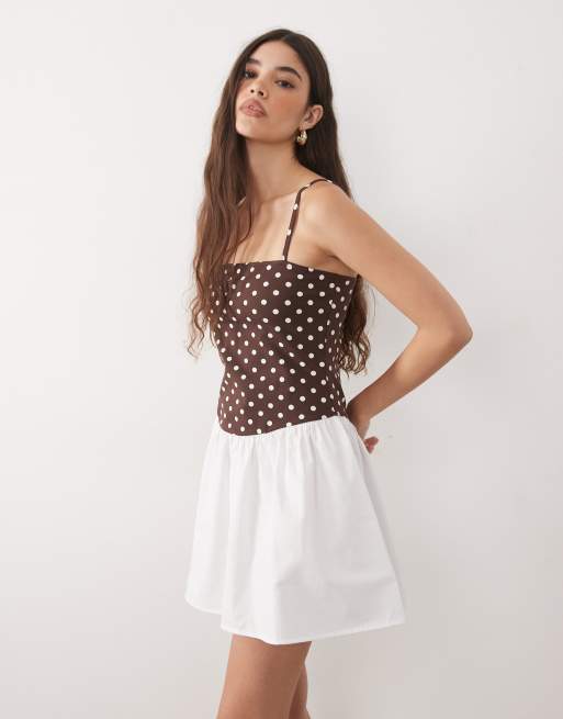 ASOS DESIGN – Camisole-Minikleid mit eckigem Ausschnitt, tiefer Taille, Polka Dots und schwingendem Rock, 3 von 4