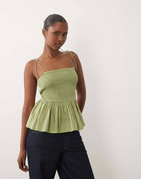 ASOS DESIGN Camisole mit Smokdetails und Schößchen in Khaki - view 1