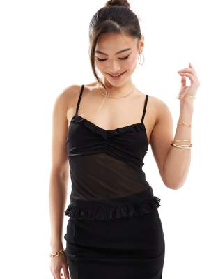 ASOS DESIGN - Camisole-Oberteil aus Netzstoff in Schwarz mit Rüschen