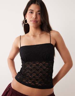 ASOS DESIGN - Camisole-Oberteil aus Spitze in Schwarz mit eckigem Ausschnitt