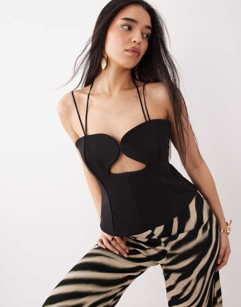 ASOS DESIGN – Camisole-Oberteil aus verstärktem Kreppstoff in Schwarz mit Herzausschnitt und Schößchen - view 1