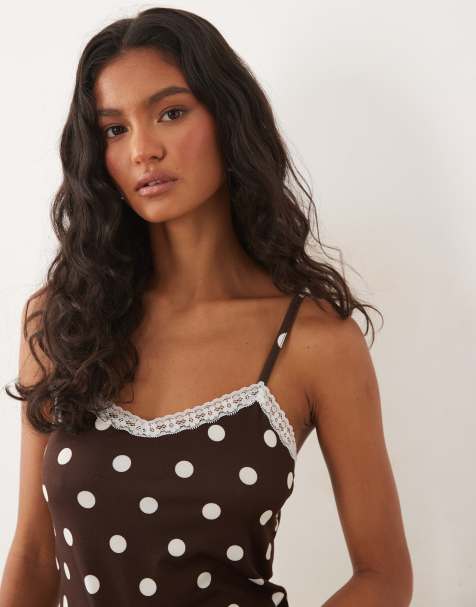 ASOS DESIGN – Camisole-Oberteil in Schokobraun mit Spitzensaum und Punktemuster - view 1