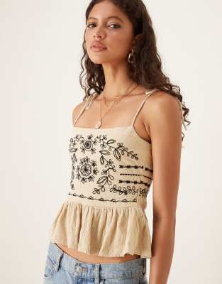 ASOS DESIGN - Camisole-Oberteil in Steinbeige mit Stickerei und Puff-Saum-Neutral