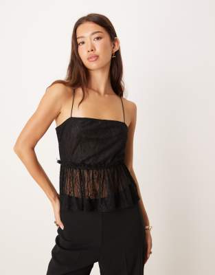 ASOS DESIGN - Camisole-Top in Schwarz mit eckigem Ausschnitt und Rüschenborte