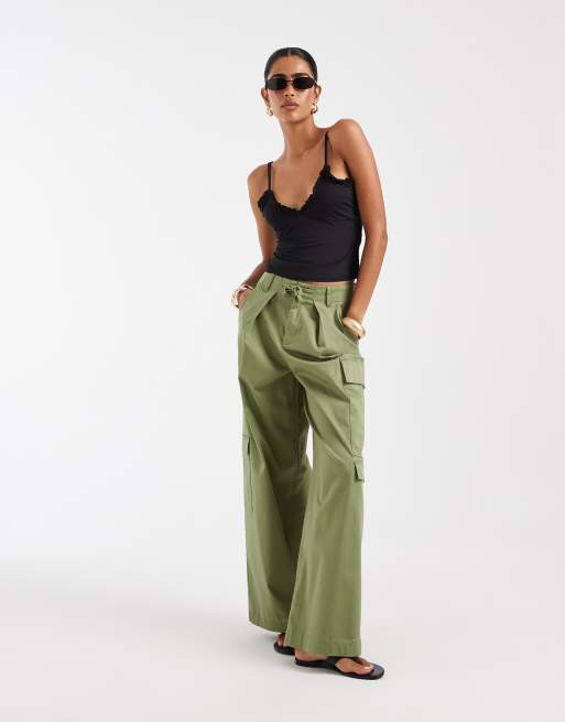 ASOS DESIGN - Camitop van gladde stof met ruches in zwart, 2 van 4