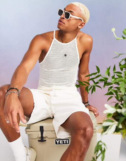 ASOS DESIGN - Canotta attillata in rete con scollo a vogatore sul davanti e sul retro