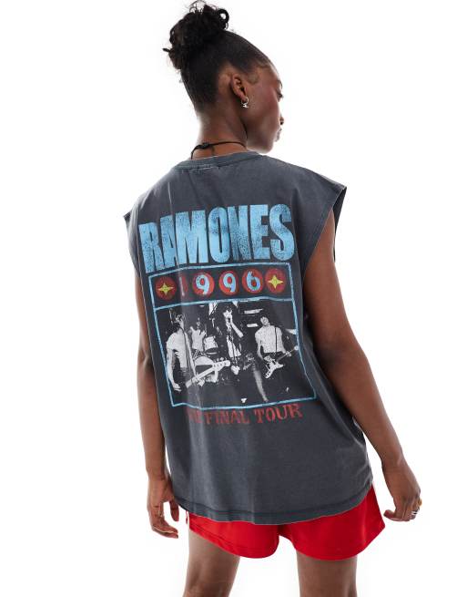 ASOS DESIGN Canotta oversize unisex nero slavato con grafiche The Ramones ASOS