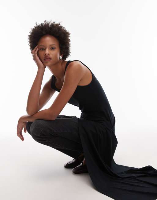 ASOS DESIGN - Canotta taglio lungo nera con scollo rotondo