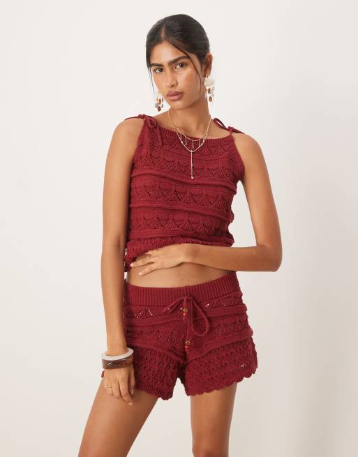 ASOS DESIGN - Canottiera all'uncinetto color ruggine con spalline allacciate con perline in coordinato
