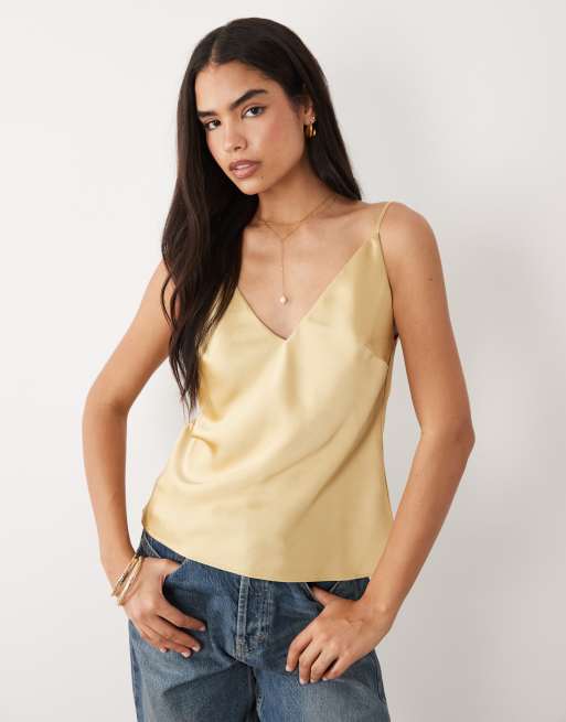 ASOS DESIGN - Canottiera in raso color oro con scollo a V